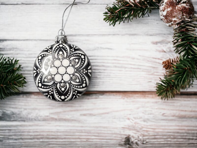 Christmas Ornament – Subtle Gray